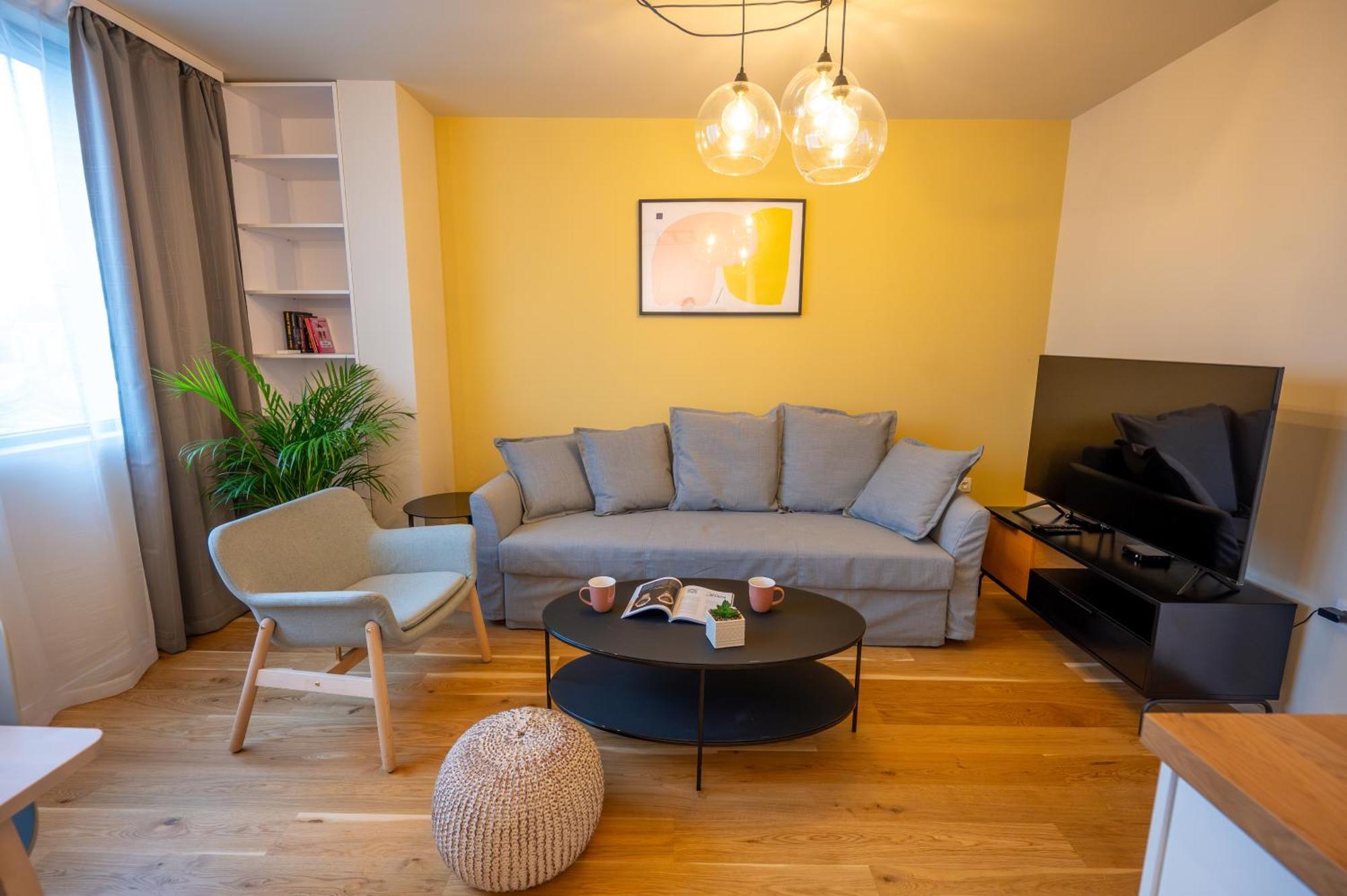 Design 1Bdr Apartment Near City Center Szófia Kültér fotó